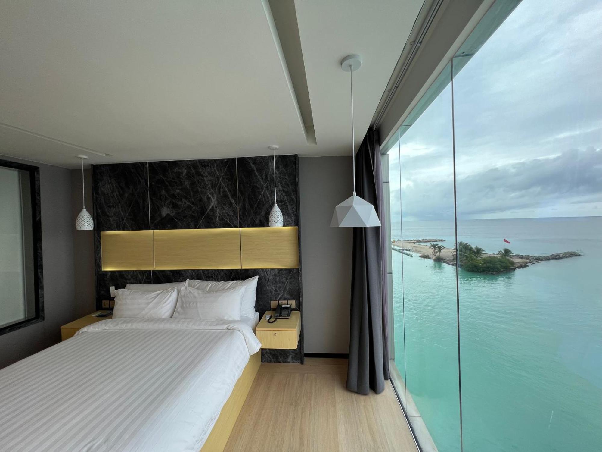 Swarn By Hawks Hotels Kamadhoo Екстер'єр фото